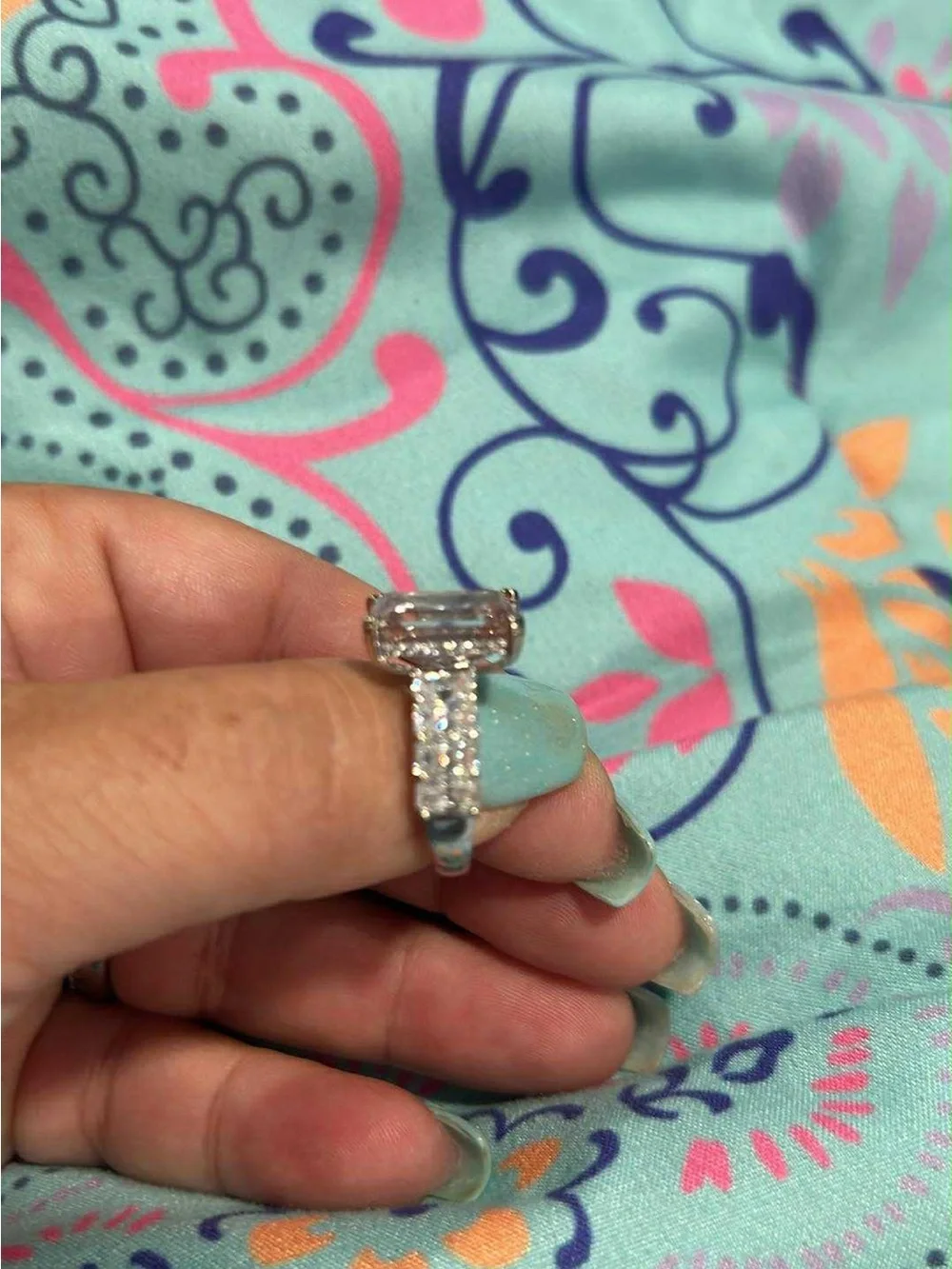5ct pink lab diamond set in white gold